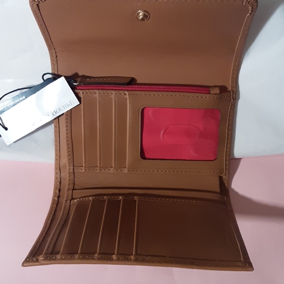 NWT Dooney & Bourke Flap Wallet in Desert - Picture 3 of 5
